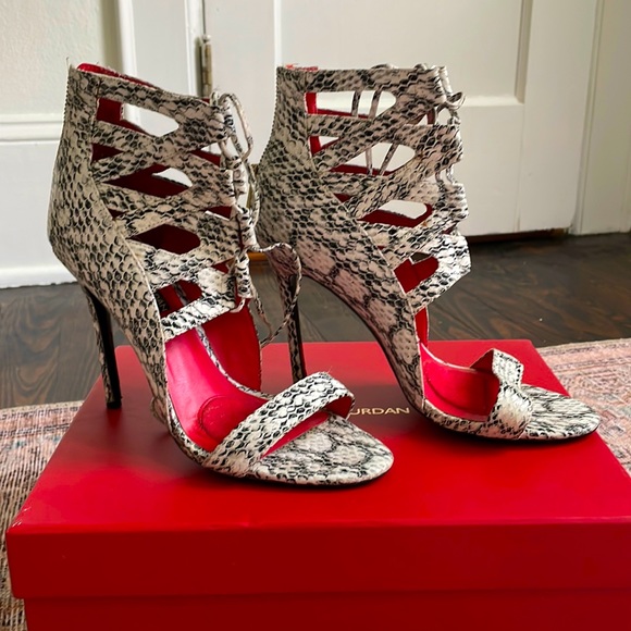 Charles Jourdan Snakeskin Heels - Picture 2 of 7